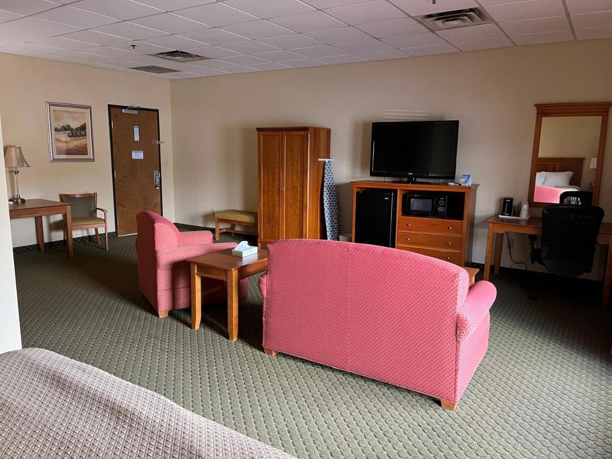 Days Inn & Suites By Wyndham Sutton Flatwoods Exterior foto